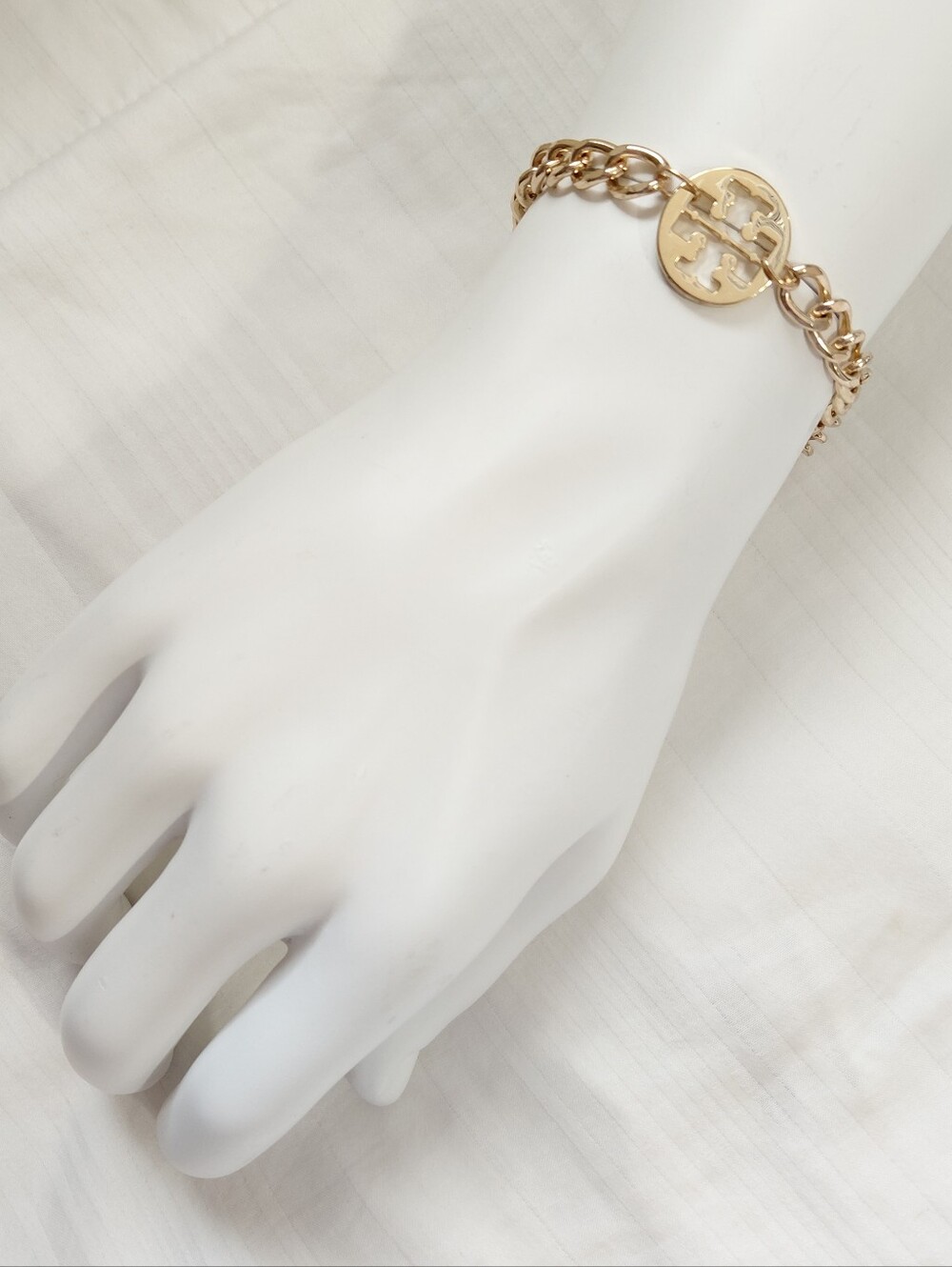 Tory Burch Gold Logo Bracelet - Picture 2 of 4